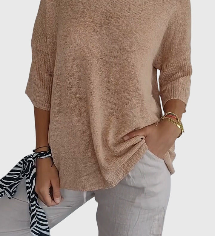 Caroline | Elegant V-Neck Top