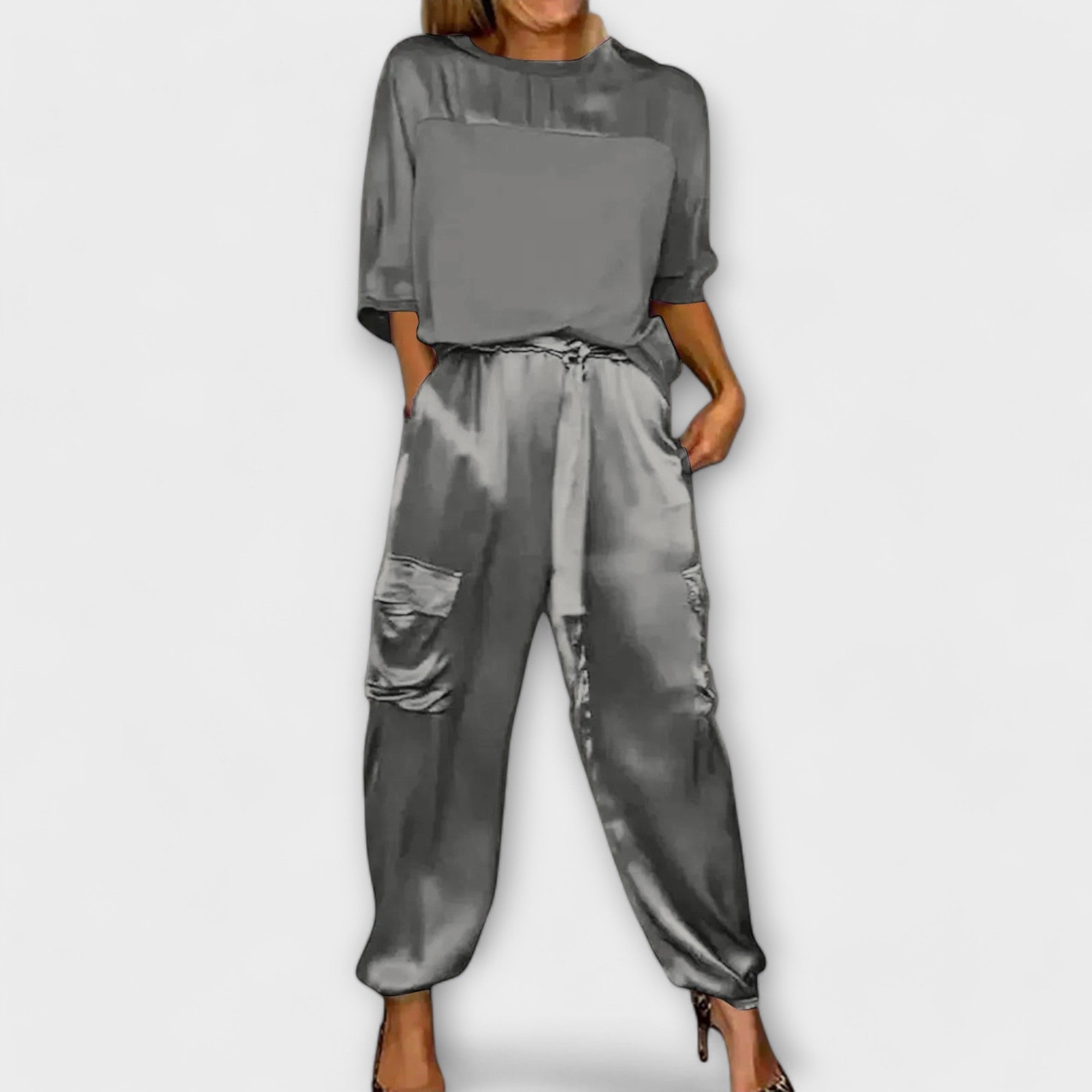 Daisy - Two-Piece Silk Set