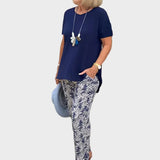 Žaneta – Elegant set with a fitted top and loose trousers