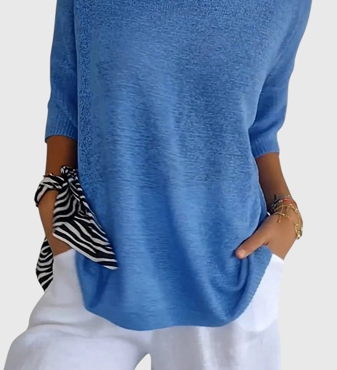 Caroline | Elegant V-Neck Top