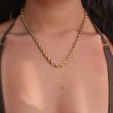 Hélène – Gold Necklace with Punctuated Decoration