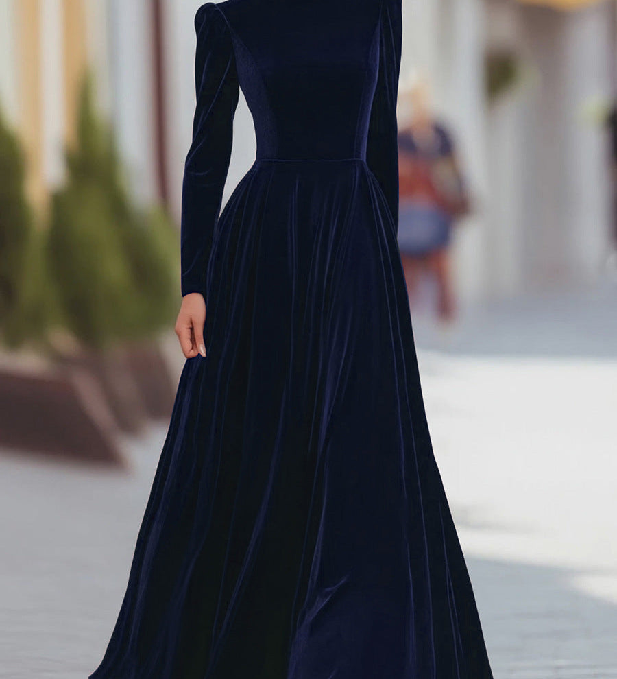 Éléonore | Maxi Dress in Velvet with High Neck