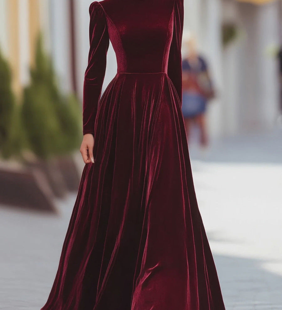Éléonore | Maxi Dress in Velvet with High Neck