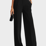 Clarisa – outfit with wide trousers