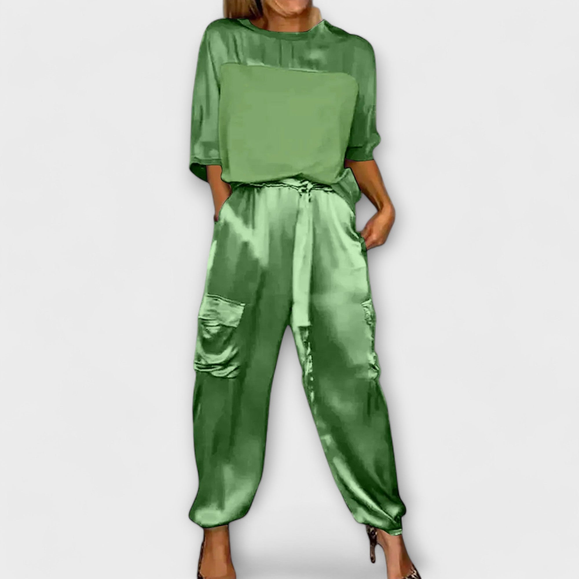 Daisy - Two-Piece Silk Set