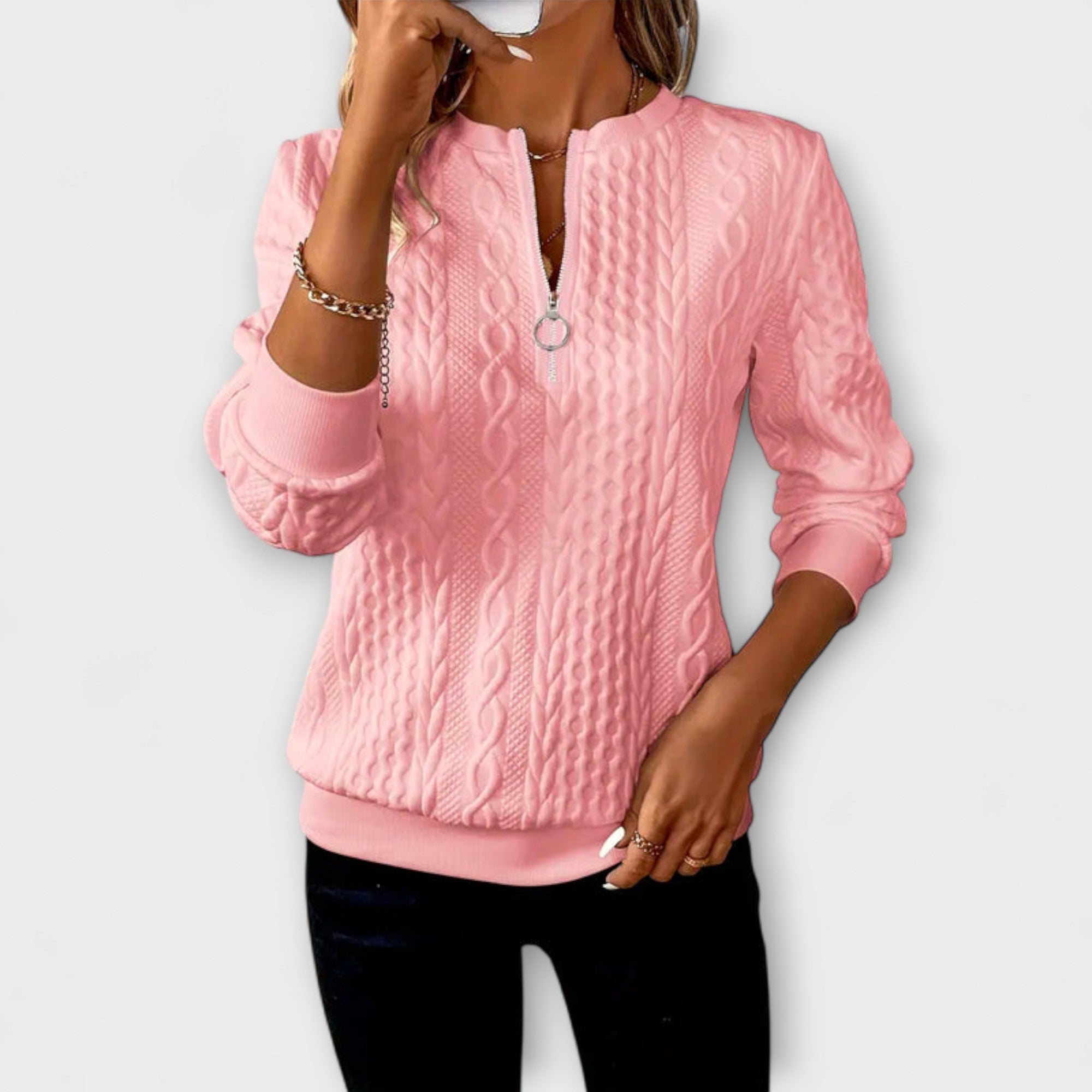 Joy - Elegant White Knitted Jumper with Textured Pattern